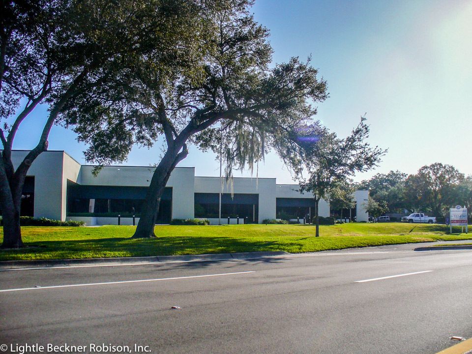 Gateway Business Center Office/Flex: 1333 - 1335 Gateway Dr., Melbourne, FL 32901